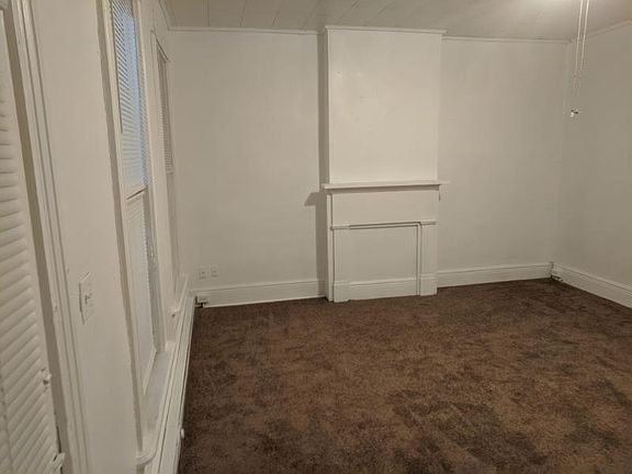 3rd image of 215 Franklin Ave