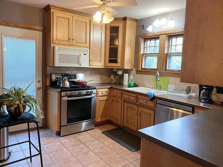 4118 N Woodburn St #UPPPER — Photo 5