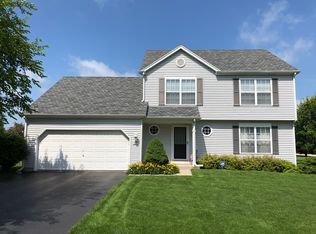 685 Partridge Pkwy, Genoa City, WI 53128