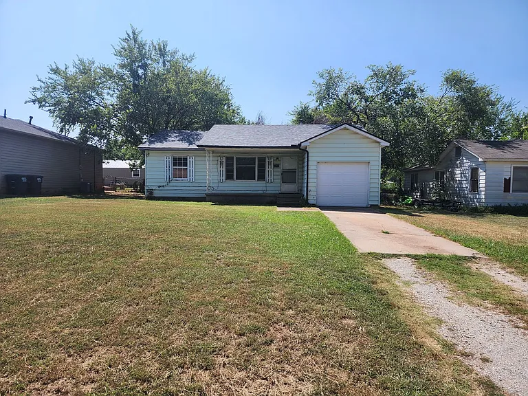519 E Anna St — Photo 26