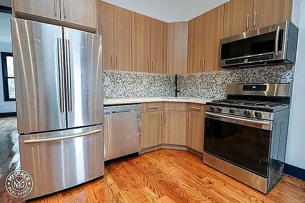 Rented by GROOME REALTY LLC | media 2