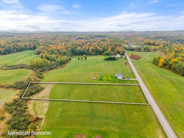 M8 L7H Canaan Road, Hampden, ME 04444