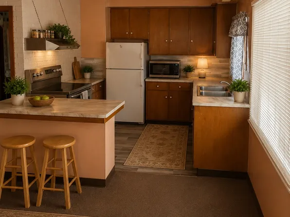 15 Arch Ave APT 1, Lewiston, ME 04240