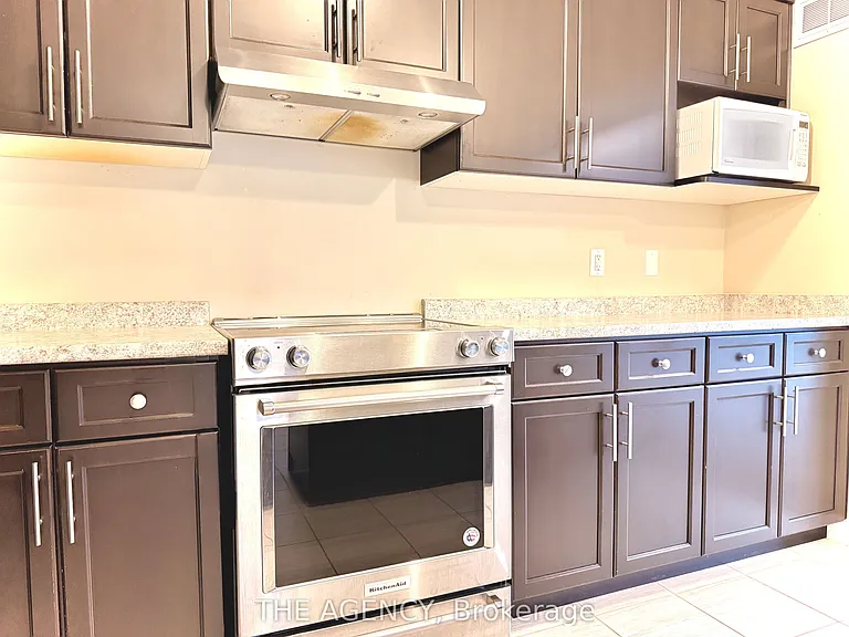 20 Drone Cres — Photo 15