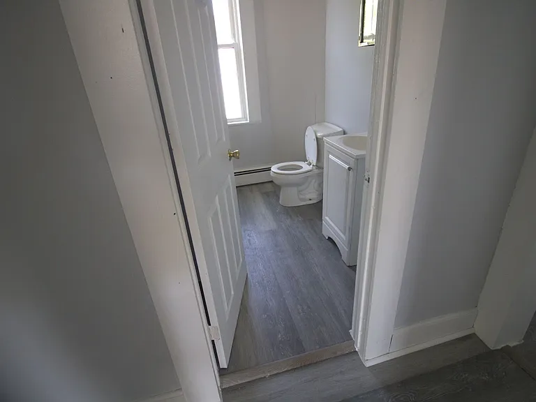 31 White St — Photo 6