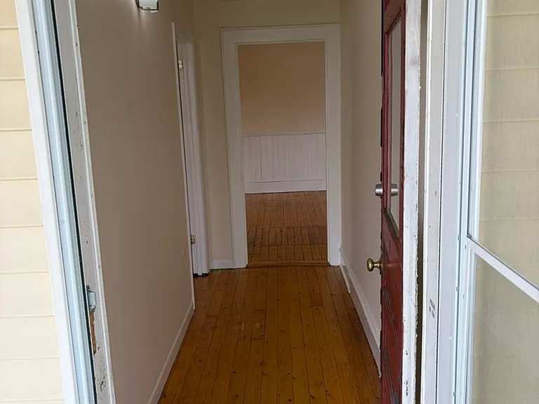 21 Franklin St #A — Photo 8