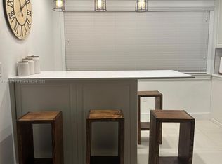 10040 NW 9th Street Cir APT 202, Miami, FL 33172