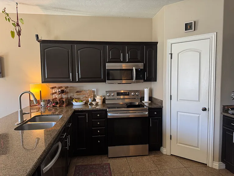 1009 W Village Bend Ln — Photo 5