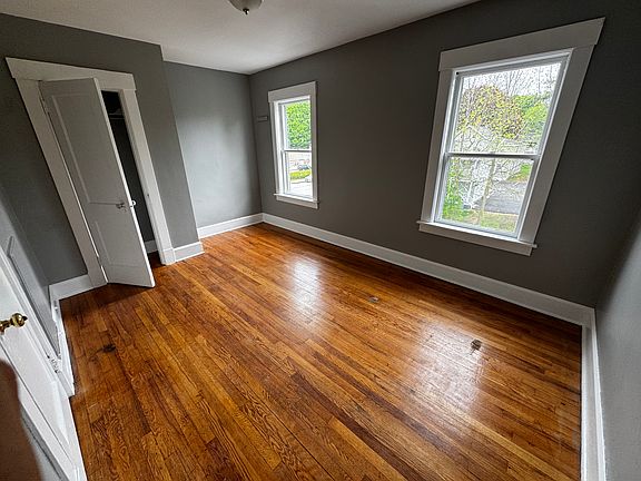 5th image of 371 Hamilton St APT 3