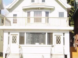 2305 W 2nd St APT 1, Duluth, MN 55806