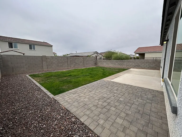 18023 W Soft Wind Dr — Photo 21