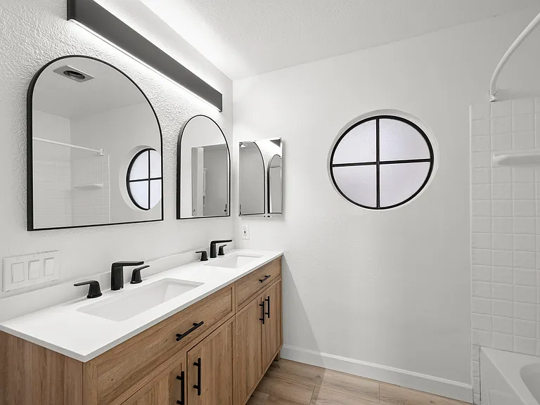 2050 Pacific Beach Dr #102 — Photo 18