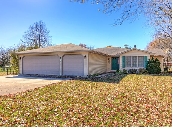 2nd image of 107 Oriole Dr