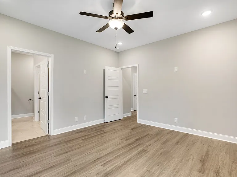 533 S Halifax Ct — Photo 12