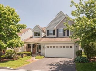105 Potters Pond Dr, Phoenixville, PA 19460