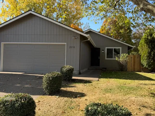 2818 SE Glenn St, Corvallis, OR 97333