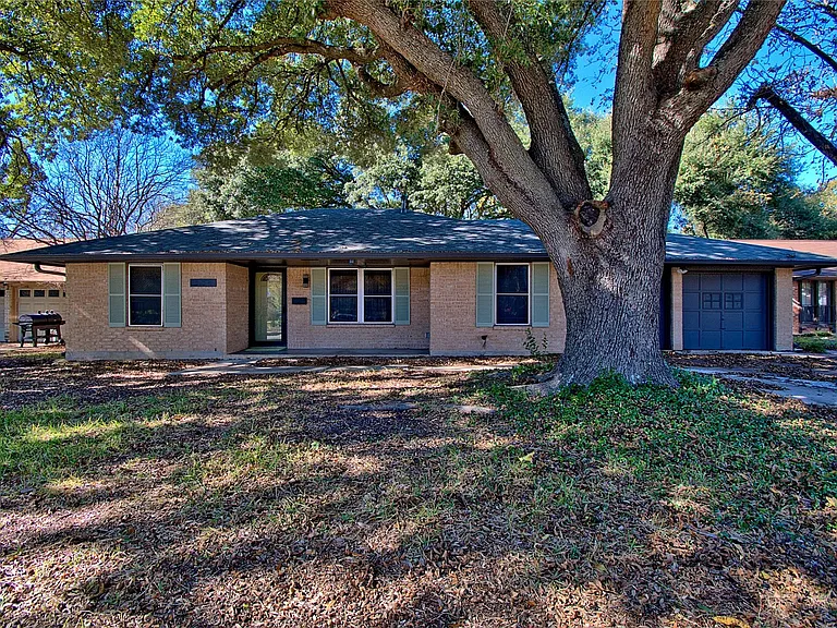 9202 Quail Meadow Dr — Photo 2
