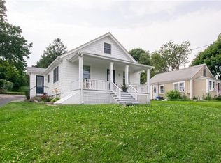 1860 E Main Rd, Portsmouth, RI 02871