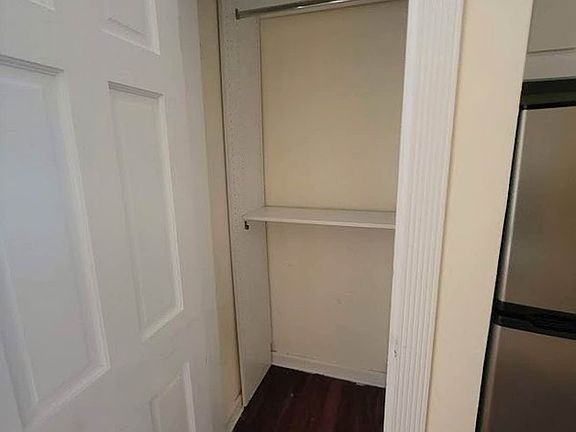 5th image of 881 10th Ave #3X