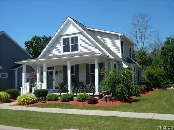 403 Garden Ln, Lewiston, NY 14092