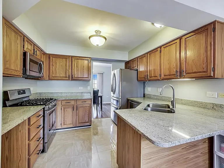 3245 Daniels Ct — Photo 5