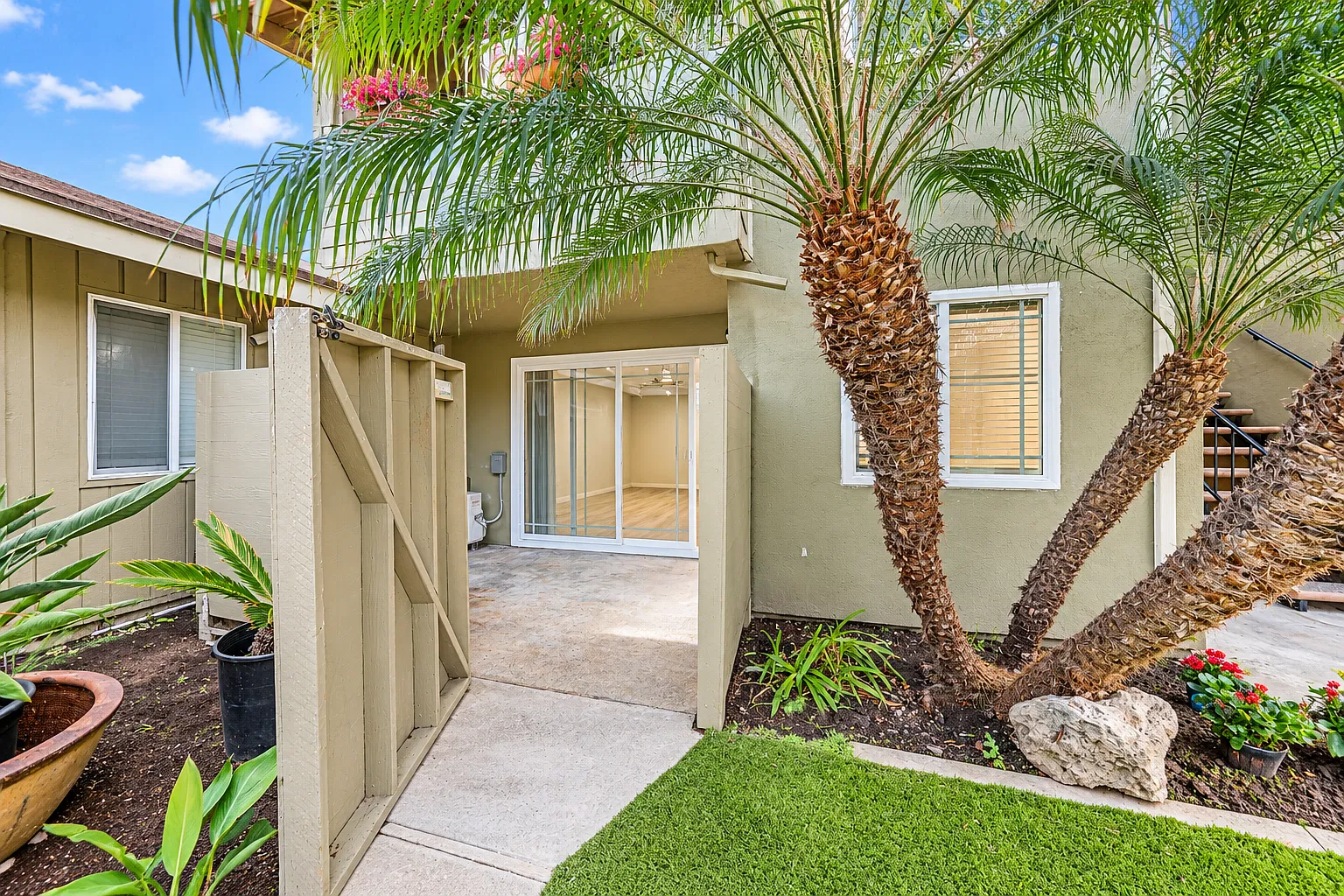 2 bed, 945 sqft, $2,650 — Photo 4