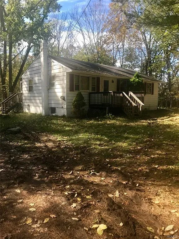 89 Briggs Hwy photo 1