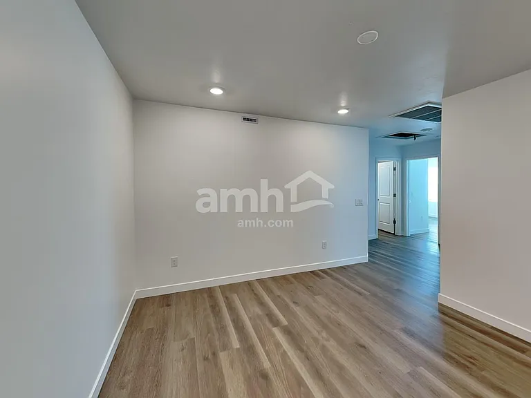 6467 E Corte Piramide — Photo 8