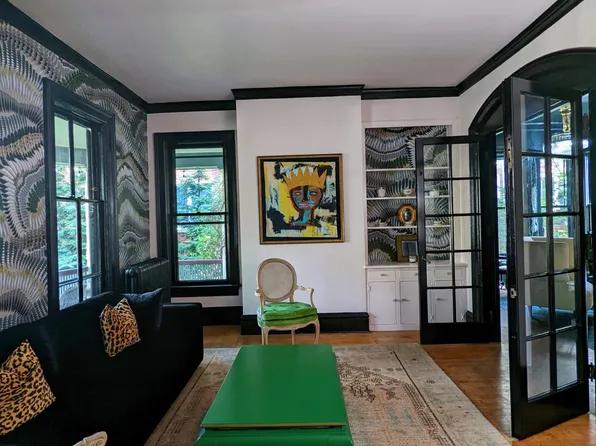 (undisclosed Address), Evanston, IL 60201