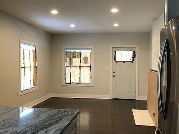 3rd image of 857 Wilson Ave #859