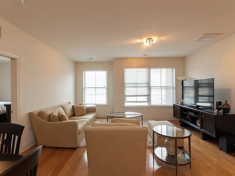 20 Avenue At Port Imperial #324 — Photo 8