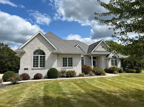 439 River Front Dr, Defiance, OH 43512