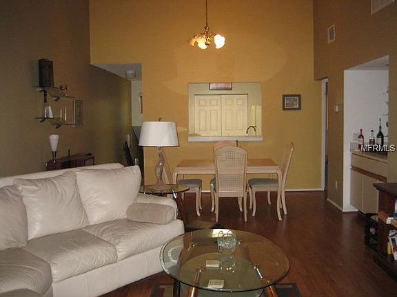 4th image of 2907 Clubview Dr #U2