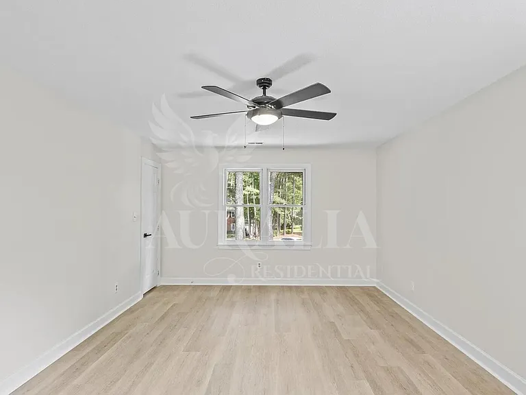 623 Elmwood Ct — Photo 26