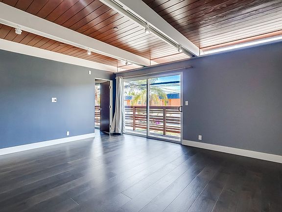 4th image of 6715 E Ocean Blvd