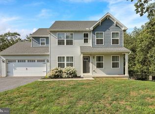 14 Penn Hills Dr, Bernville, PA 19506
