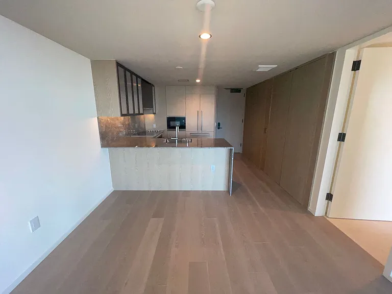 1000 Auahi St #1607 — Photo 5