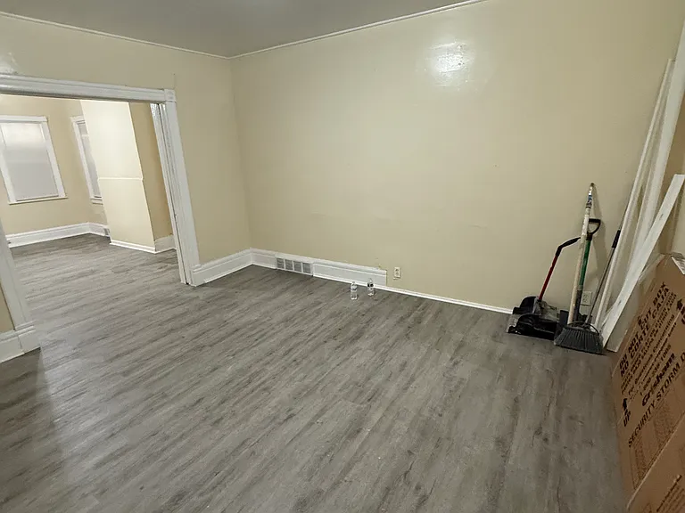 99 Saint Joseph Ave #1 — Photo 2