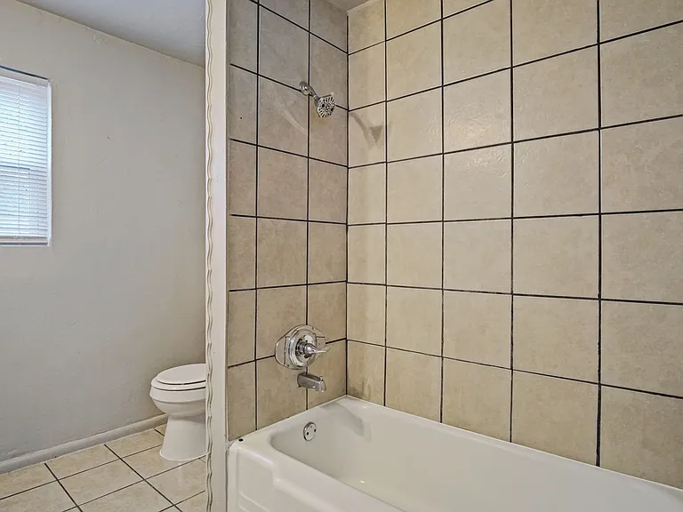 1912 NW 12th St #C — Photo 5