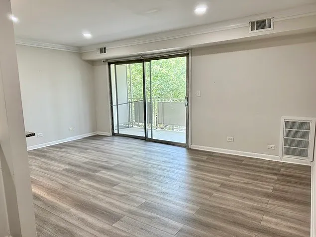 1800 Jefferson Park Ave #91 — Photo 3