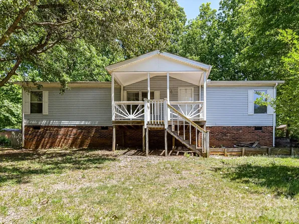 3690 Vickery Dr, Maiden, NC 28650