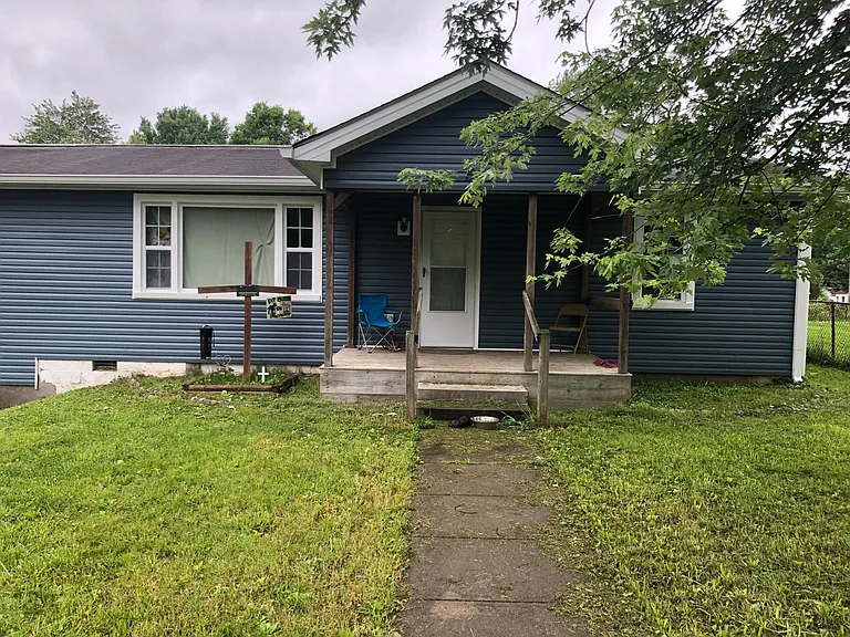 512 Rosemary Rd — Photo 1