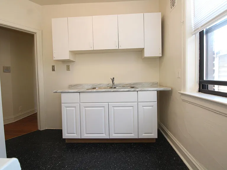 4310 N Ashland Ave #2W — Photo 4