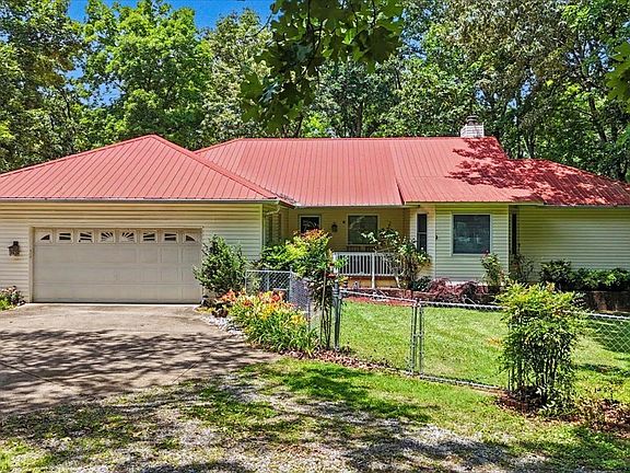 2nd image of 1005 County Road 544