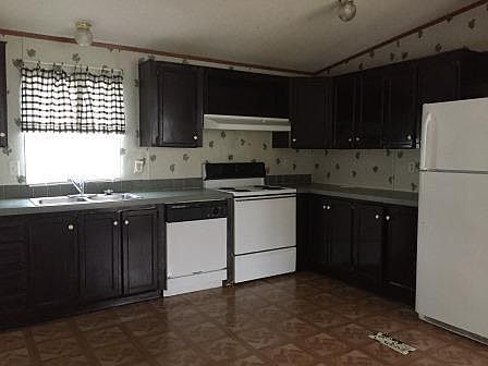 Kitchen/ Dinning