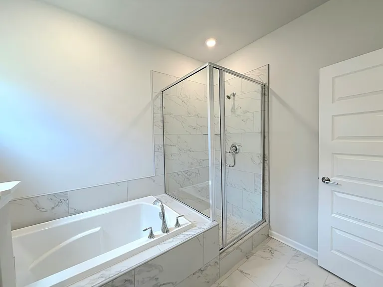 121 Clift Creek Dr — Photo 19