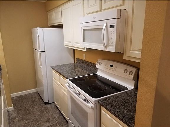 3rd image of 10616 Mellow Mdws APT 19A
