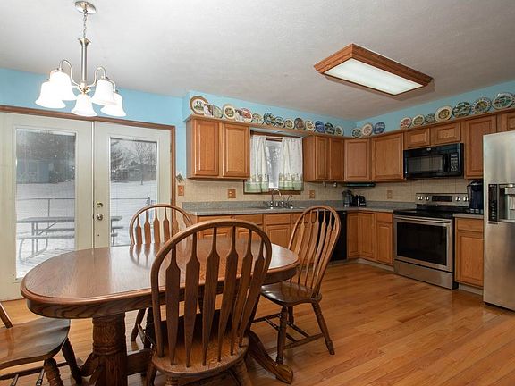 5th image of 4259 Applewood Ln