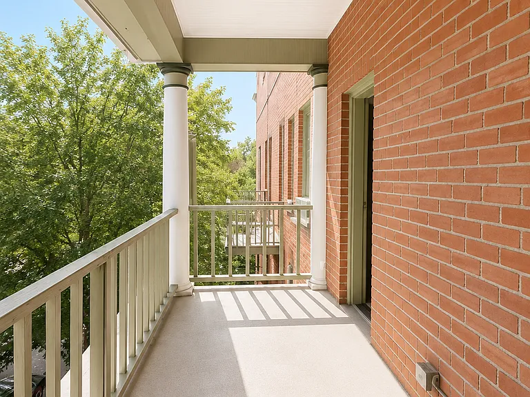1356 N Pearl St #304 — Photo 8