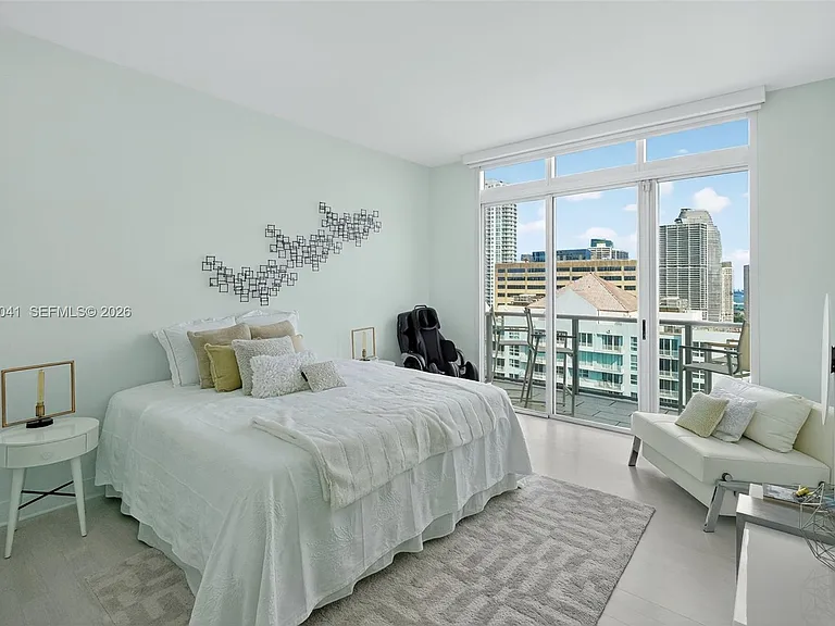 1155 Brickell Bay Dr #Penthouse 210 — Photo 9